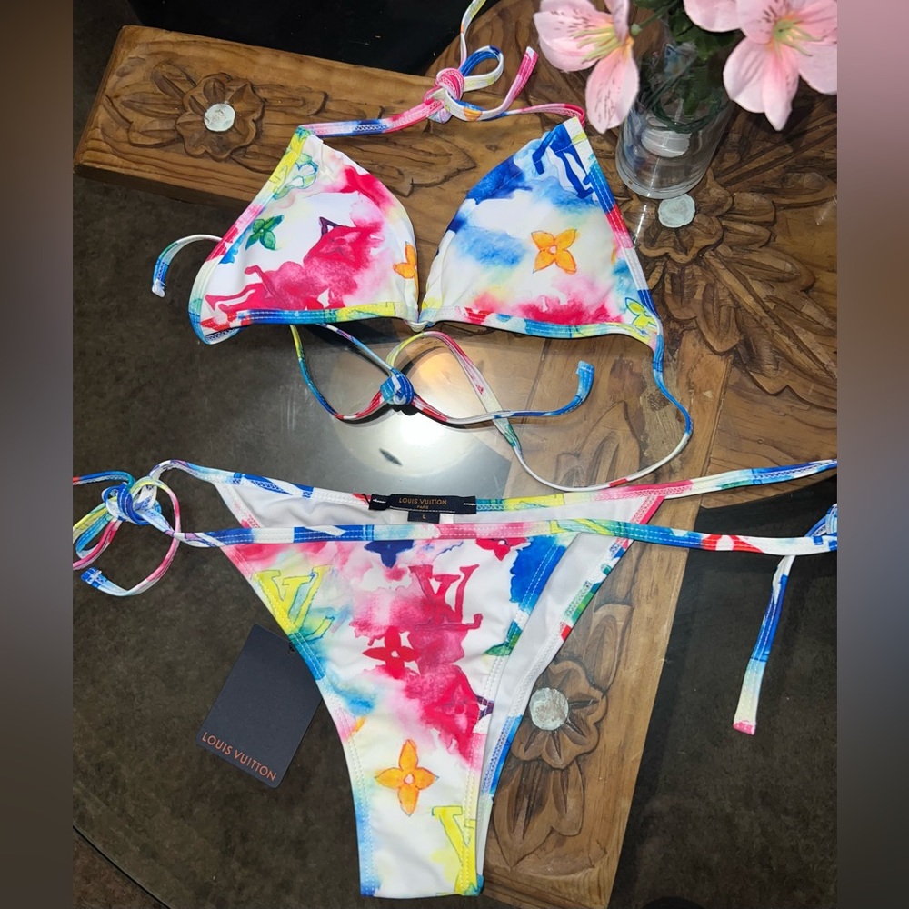 Beautiful 😍 Louis Vuitton Bikini L